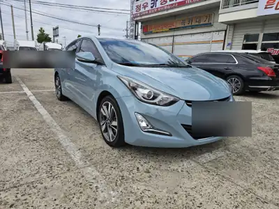 현대 아반떼 2024년 11월 2일 사진 11 · 외관