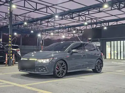 폭스바겐 골프 GTI 2024년 12월 31일 사진 5 · 외관
