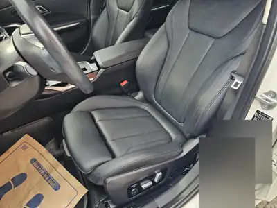 BMW 320i 사진 24 · 실내