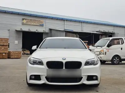 BMW 520d M 스포츠 사진 2 · 외관