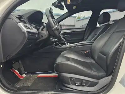 BMW 520d M 스포츠 사진 7 · 실내