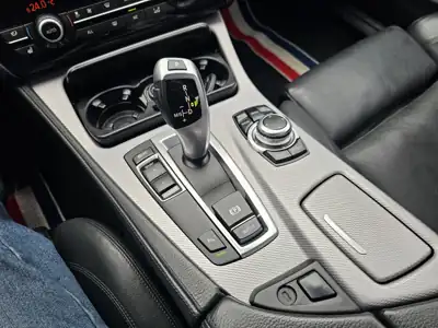 BMW 520d M 스포츠 사진 14 · 실내