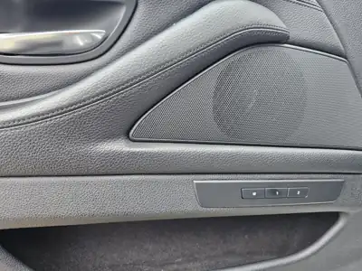 BMW 520d M 스포츠 사진 19 · 실내