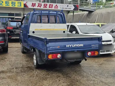 현대 포터2 더블캡 사진 3 · 외관