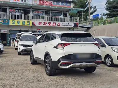 사진 예시 2 · 뒤 대각선