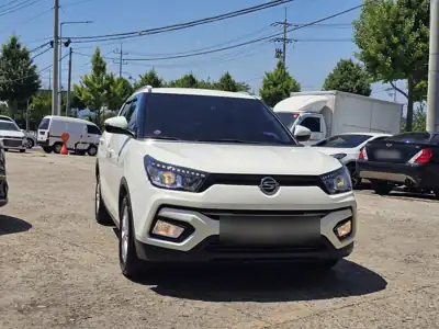 쌍용 티볼리 아머 VX 2WD · 19년 4월 사진