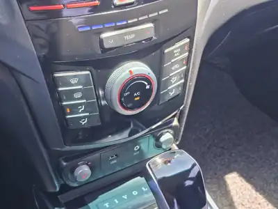 쌍용 티볼리 아머 VX 2WD 사진 9 · 실내